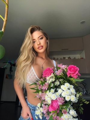 Девушки Сургута — инди Богиня секса СТЕЛЛА