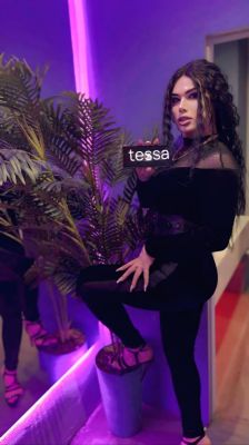 фотка TESSA С СЮПРИЗОМ 