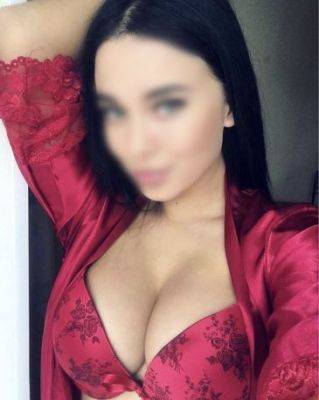 Крис, фото с сайта sexasurgut.com