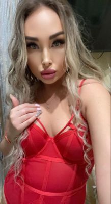 Инночка МЖМ, фото с сайта sexasurgut.com