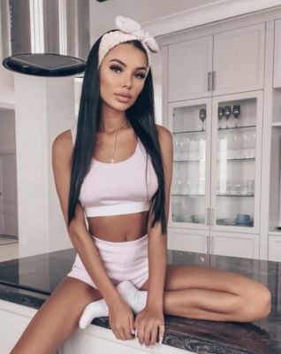 Кира, индивидуалка