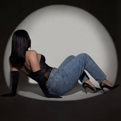 Азиатка, прилетела ненадолго?, фото