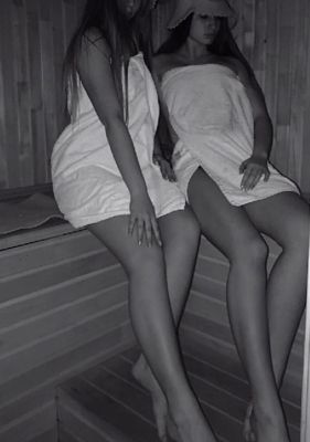 инди 2 подруги